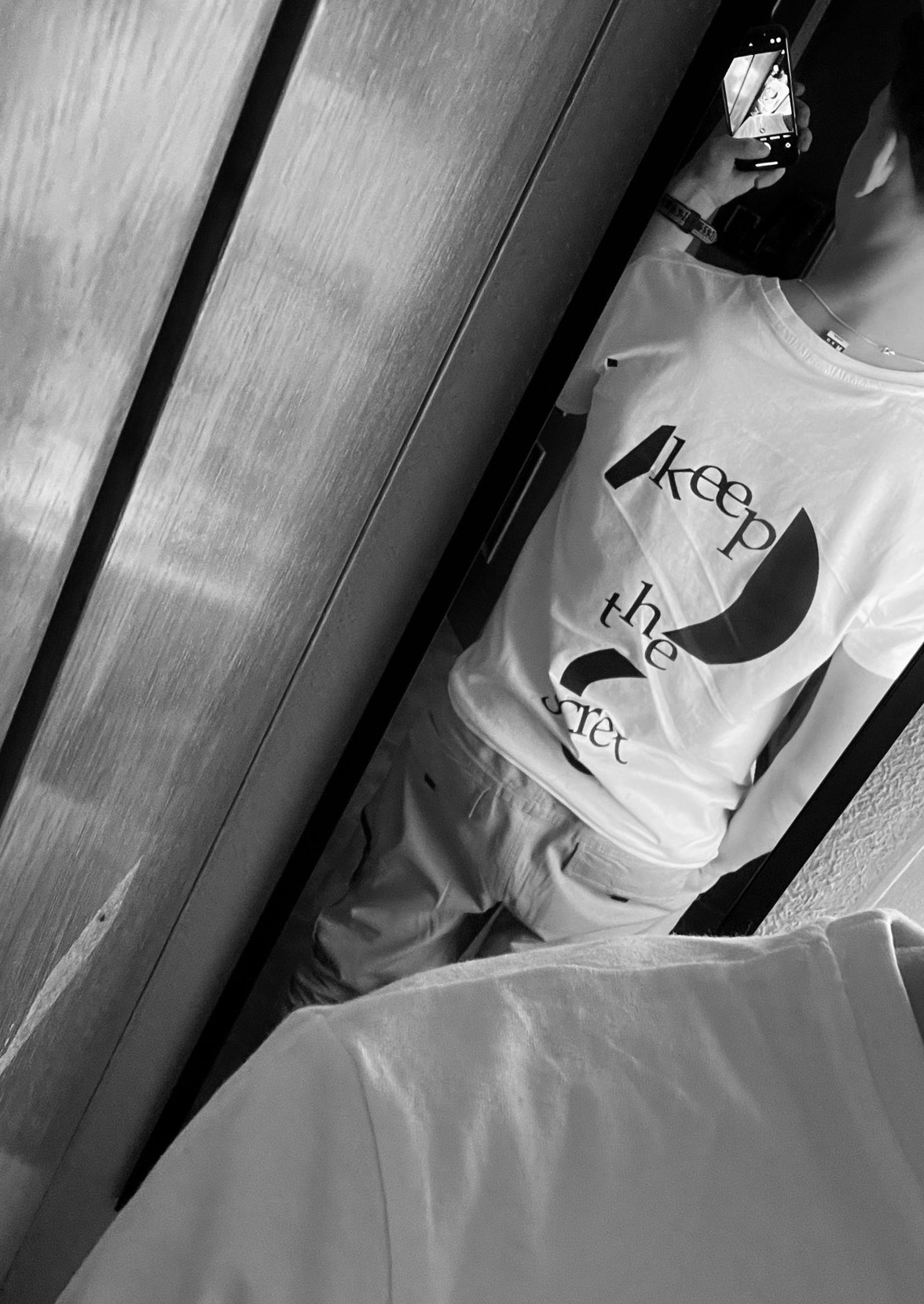 Camiseta Secret Brand - Keep the Secret